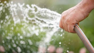 So erhöhen Sie den Wasserdruck im Garten 