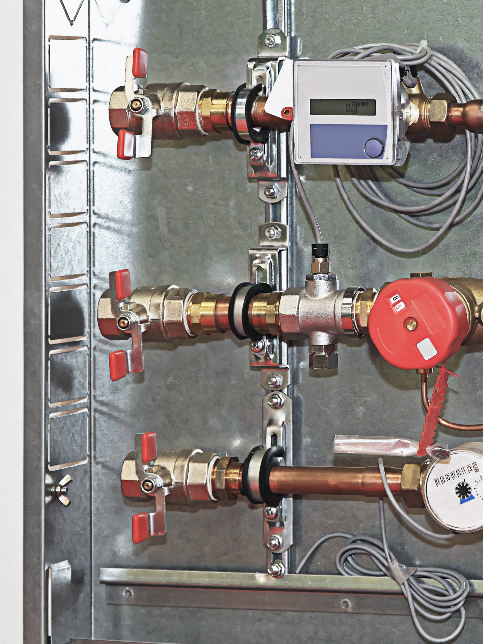 Como Controlar La Temperatura del Agua Caliente Automaticamente - Valvula  Termostatica [V-blog419] 